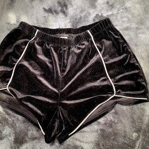 Comfortable High waisted black shorts